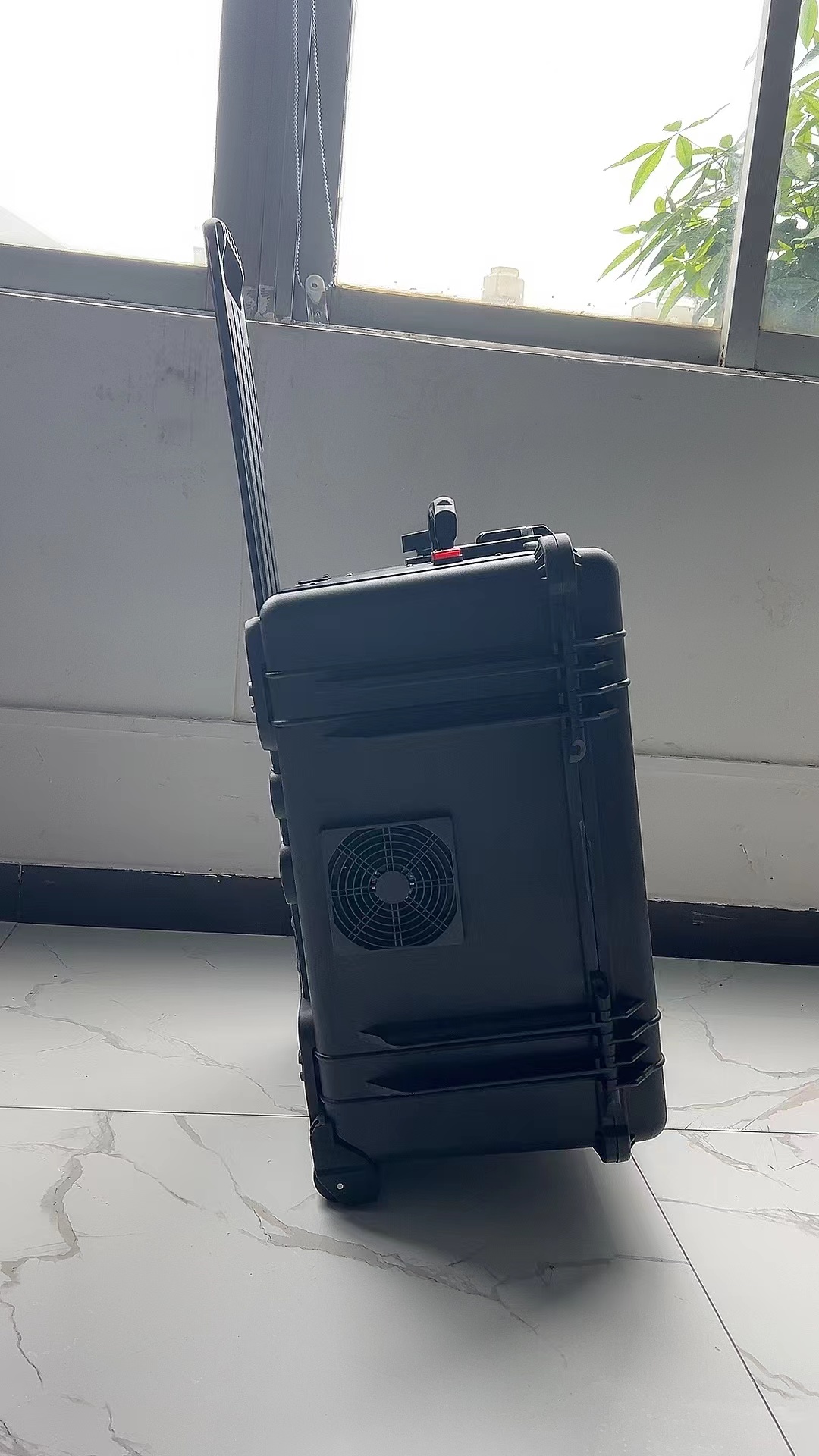 萨尔图手拉箱型移动通信干扰器